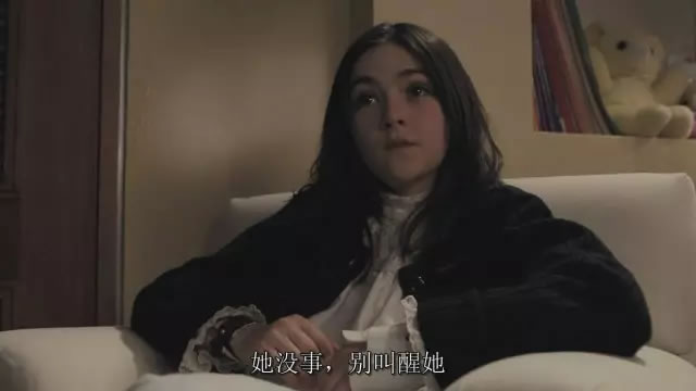 現(xiàn)實(shí)版孤兒怨VS電影版《孤兒怨》現(xiàn)實(shí)永遠(yuǎn)比電影更恐怖，太嚇人了！
