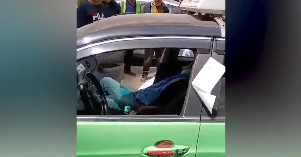 西安警方通報(bào)“的哥猝死仍被貼罰單”：對責(zé)任輔警通報(bào)批評，共3名警務(wù)人員被處理