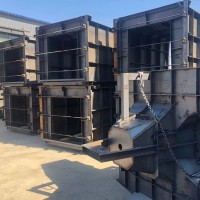 水利流水槽鋼模具款式，預(yù)制流水槽鐵模具質(zhì)量