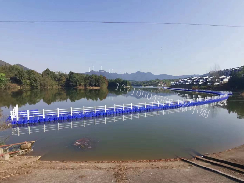 湖南衡陽(yáng)湘江南釣魚浮橋