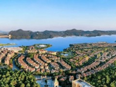 南京臥龍湖置業(yè)有限公司：2.4 億貸款在手，為何拒還 7 萬元欠款引爭議